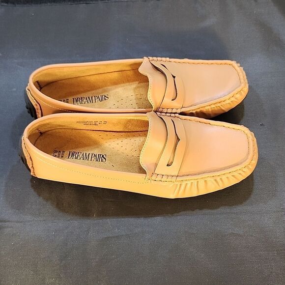 BRAND NEW DREAM PAIRS WOMEN'S SLIP-ON ROUND-TOE LOAFERS - Picture 6 of 16